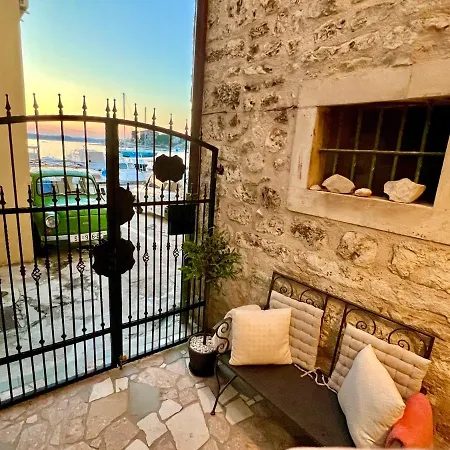 Guest house City 4*